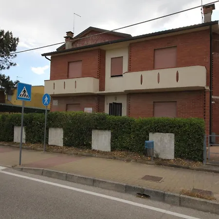 Appartement Beachside With Parking Rosapineta