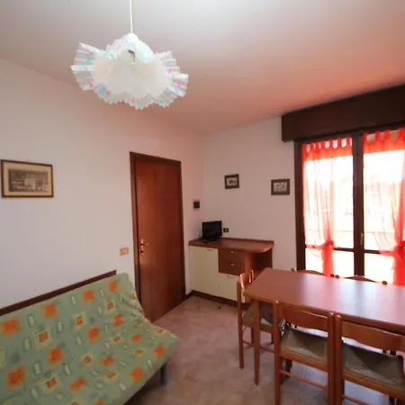 Appartement Beachside With Parking Rosapineta